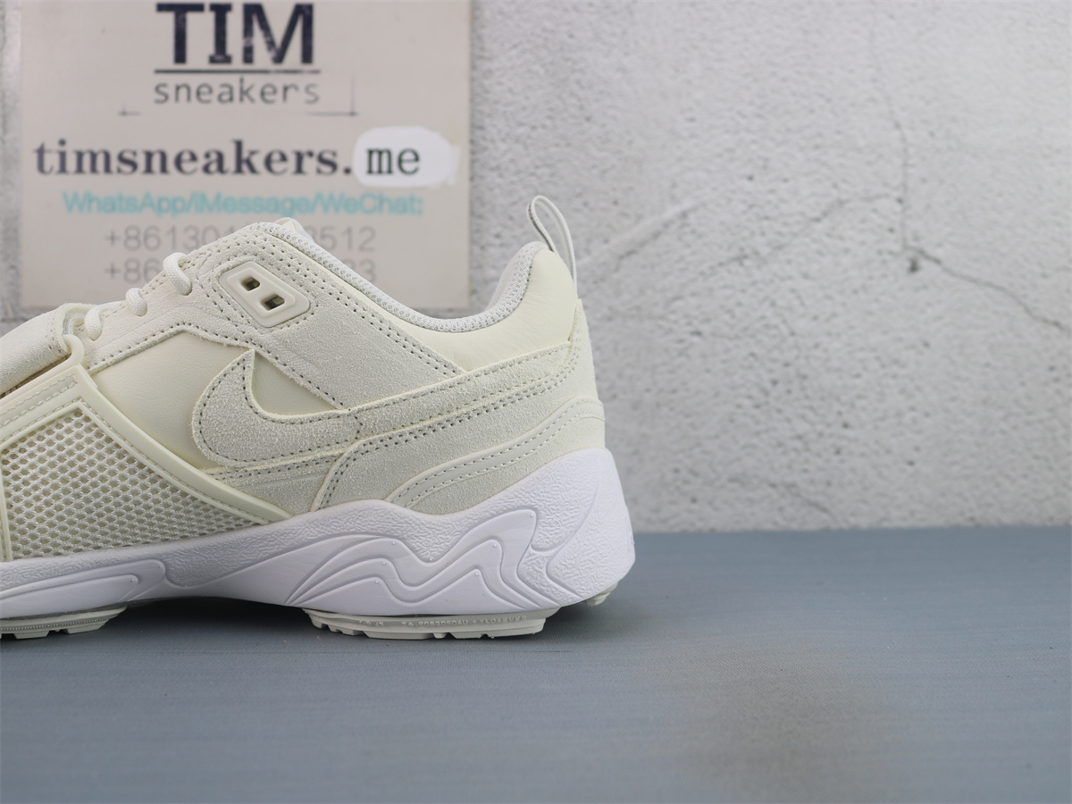 Nike Zoom Field Jaxx SP Travis Scott Sail HQ3061-100